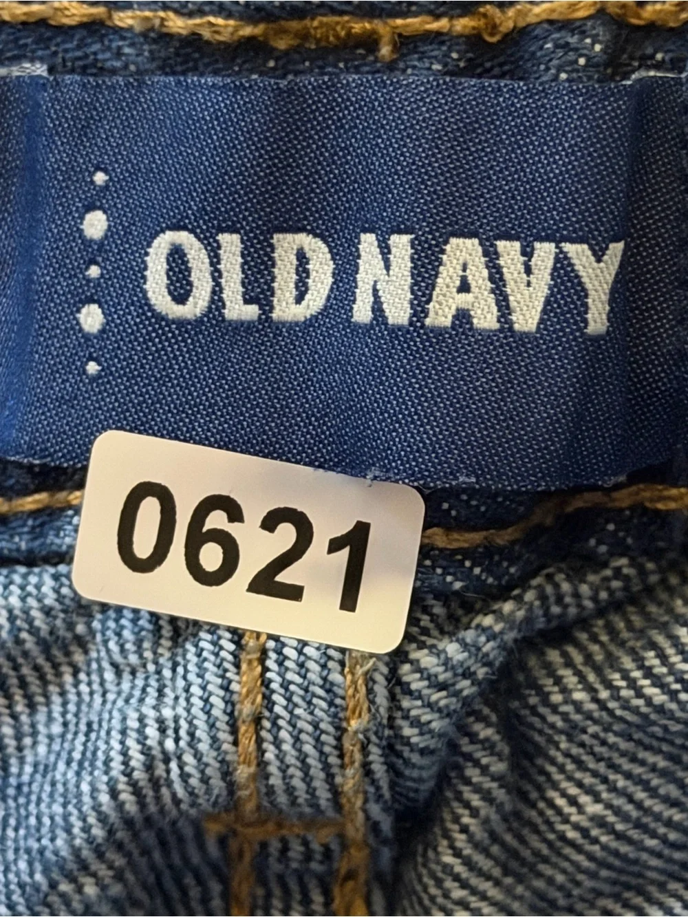Old Navy Distressed Cuffed Denim Shorts | Women’s Size 14